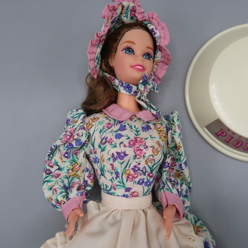 1995 Mattel Pioneer Barbie Doll World Culture Collection‎ Vintage Fashion Doll